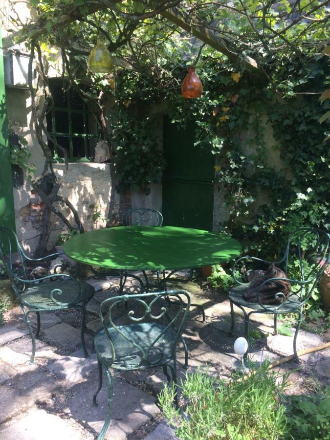 Moulin De Champrond -Montmirail -Sarthe Bed & Breakfast Exterior photo
